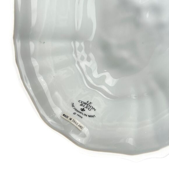 Vintage Franklin Mint Le Cordon Bleu Oval Black Raspberry Ceramic Wall Mold - Picture 5 of 5